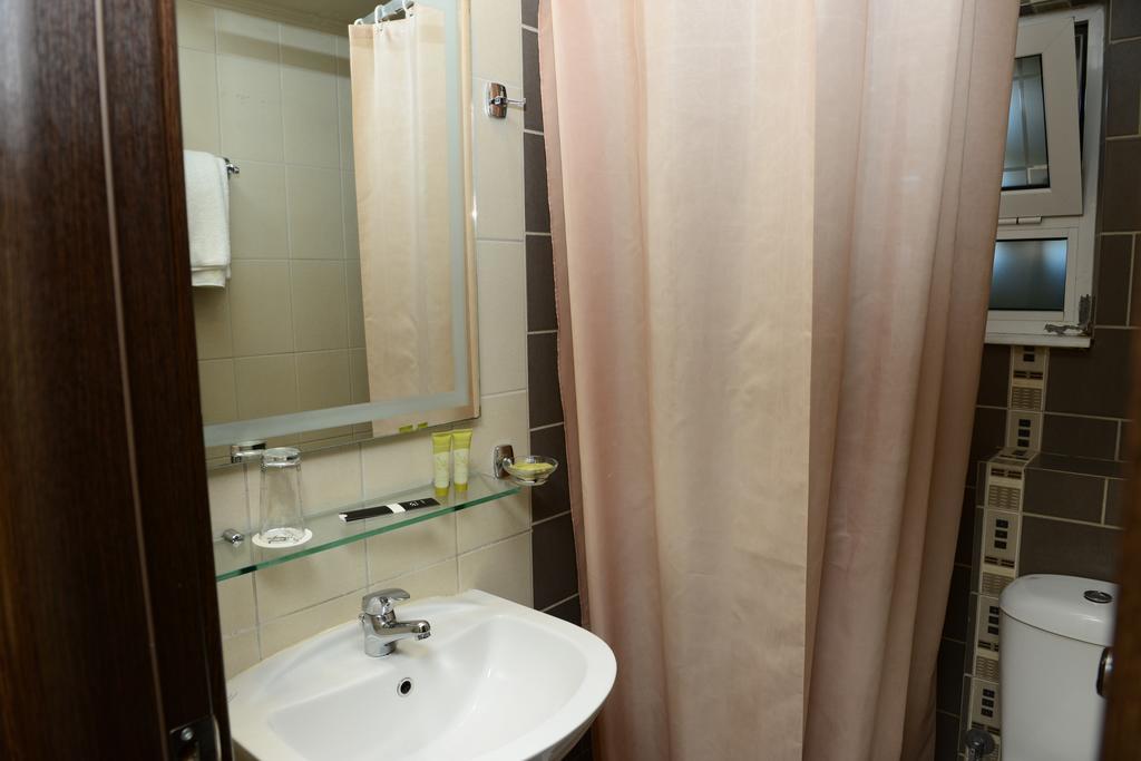 Ionion Hotel Kyparissia Ngoại thất bức ảnh