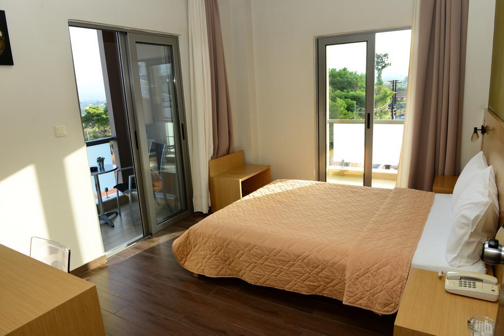 Ionion Hotel Kyparissia Phòng bức ảnh