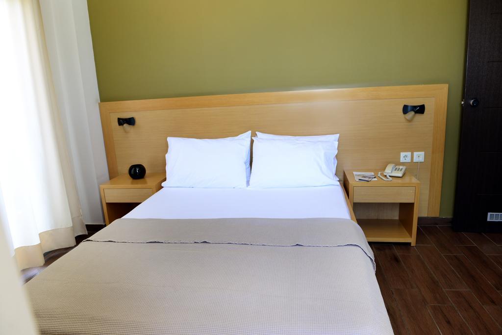 Ionion Hotel Kyparissia Phòng bức ảnh